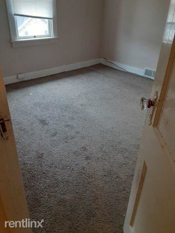 828 Vermont Ave - Photo 3 of 15