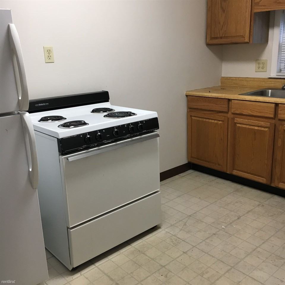 304 1/2 1/2 Luther St - Photo 2 of 5