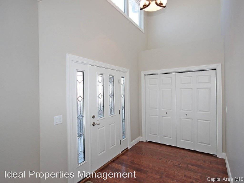 306 Harbor Point - Photo 2 of 19