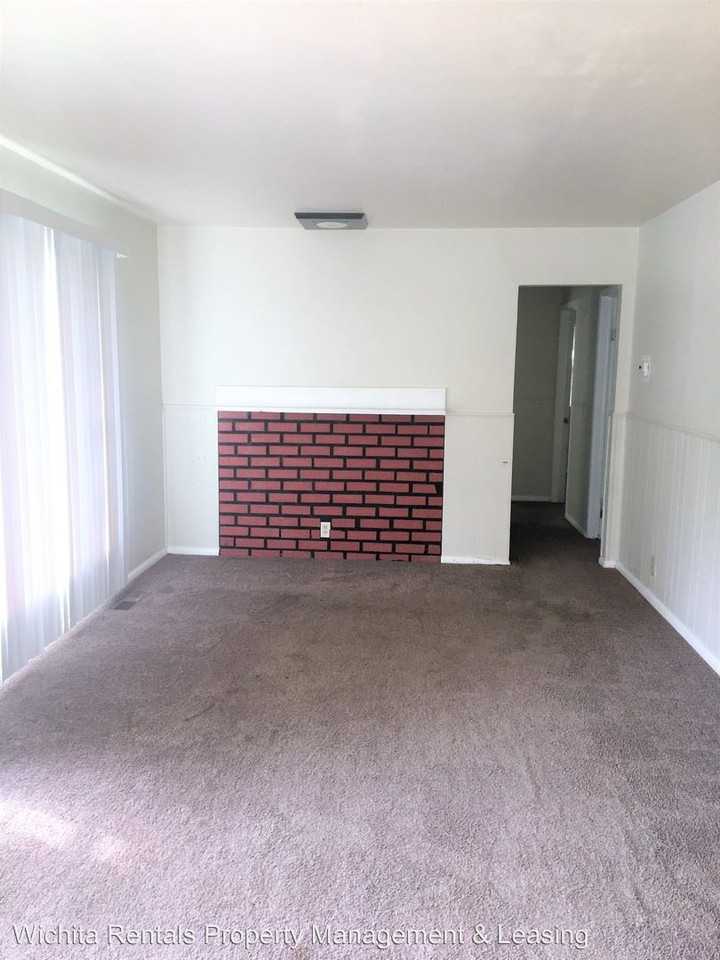 6215 Independence - Photo 2 of 9