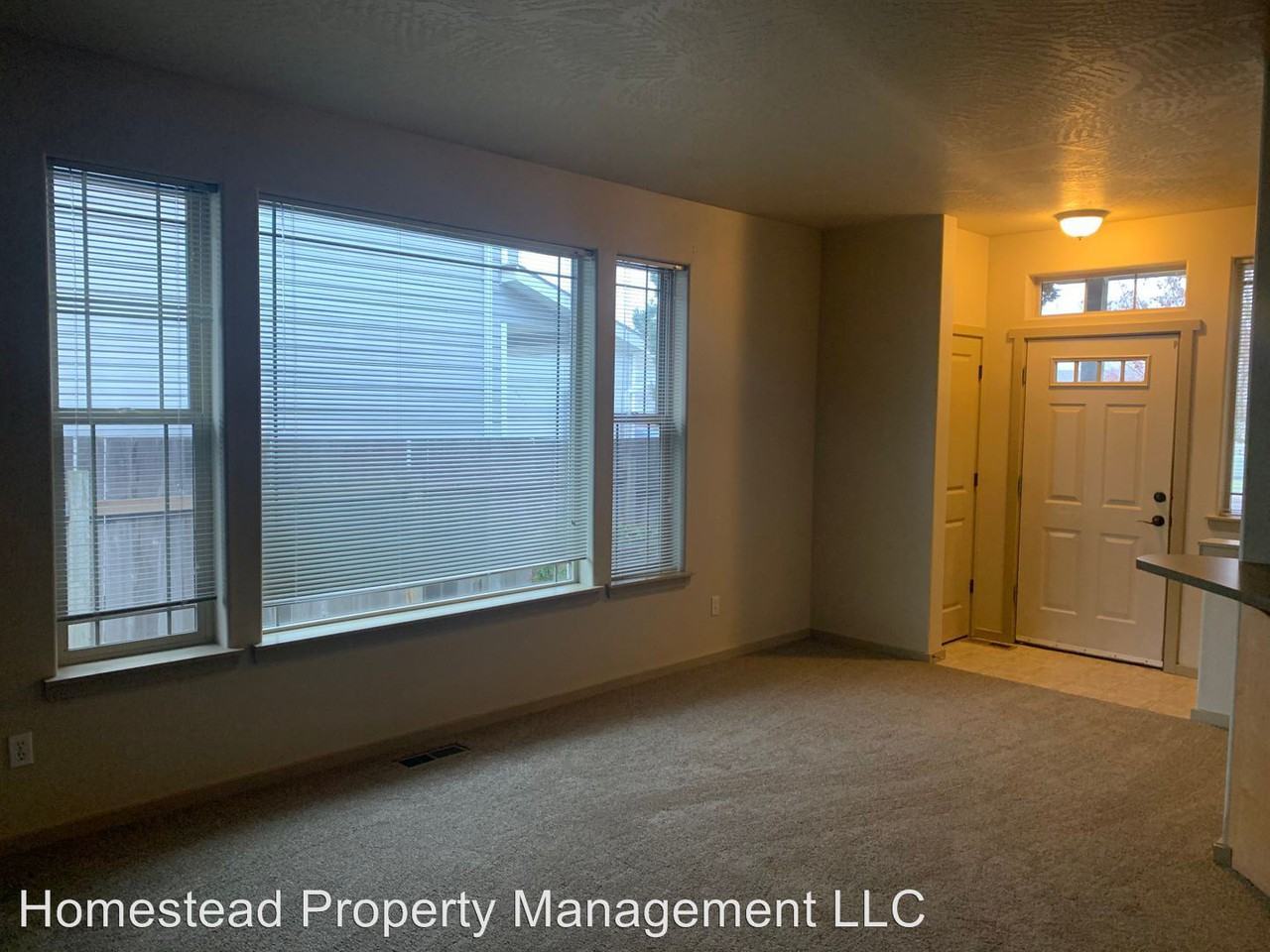 470/472 Ecols St. - Photo 2 of 24