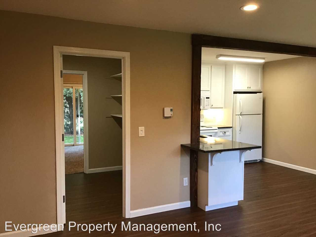 2286 Ne Hogan Dr. - Photo 3 of 16