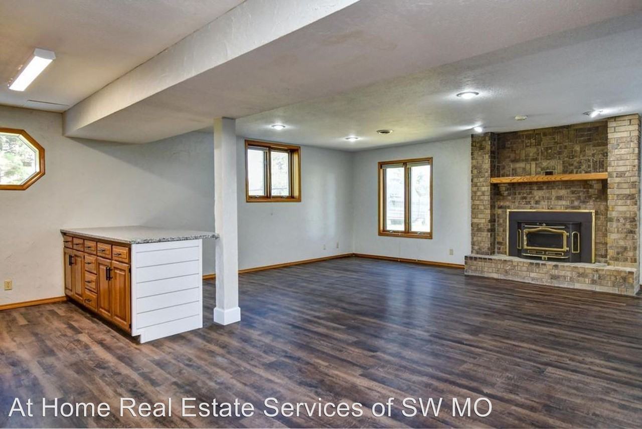 4306 N Willow Rd - Photo 2 of 39