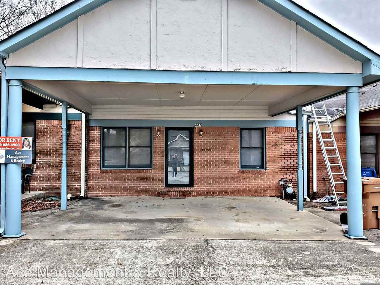 407 Pine St. Nw - Photo 2 of 8