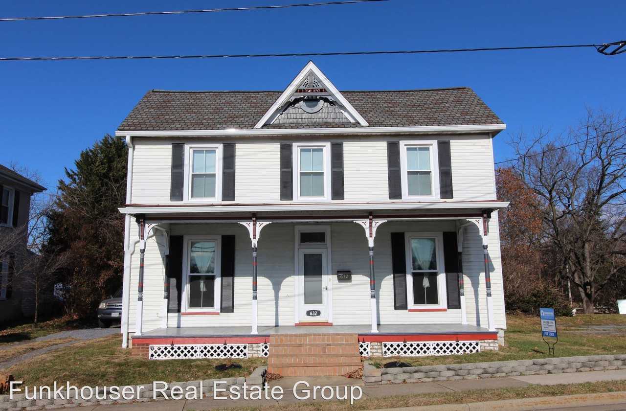 632 E. Market St - Photo 2 of 26