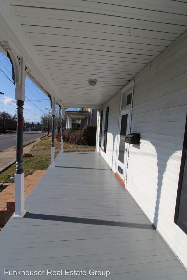 632 E. Market St - Photo 3 of 26