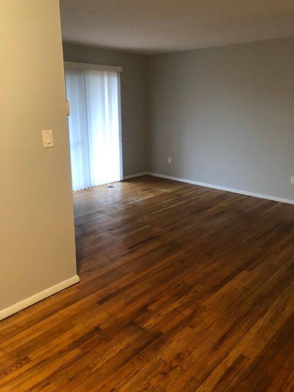 5527 Cadillac Ave - Photo 3 of 5