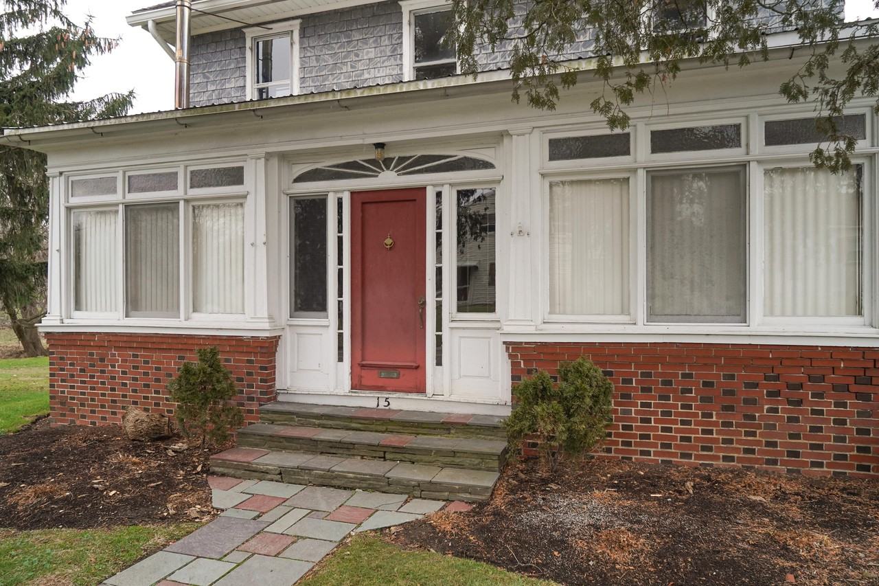 15 N Singer Ave - Photo 2 of 22