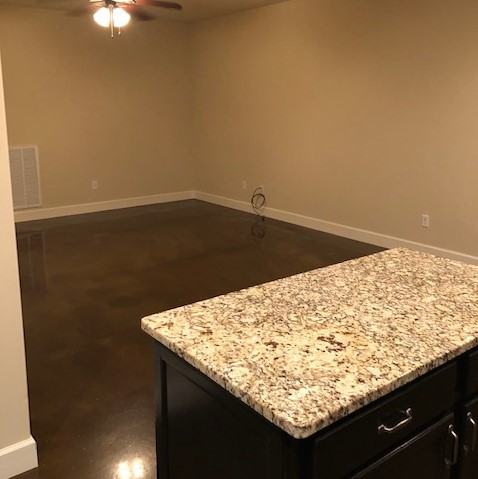 673 Cooper Sq - Photo 3 of 18