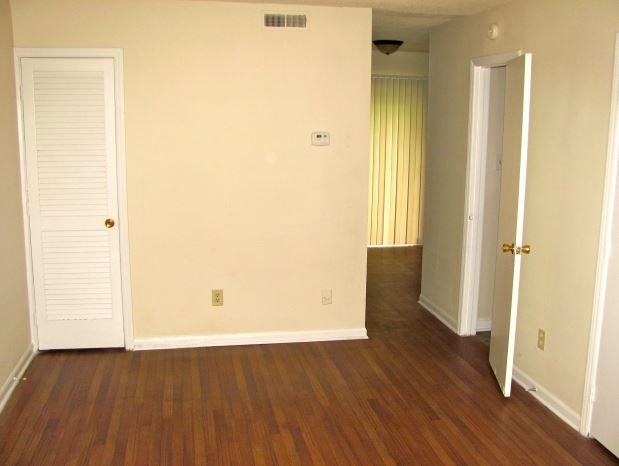 1508 Tucker St - Photo 4 of 4