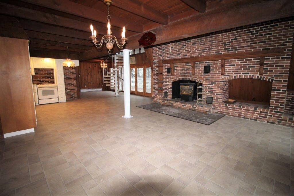 1401 Holtwood Rd - Photo 2 of 20