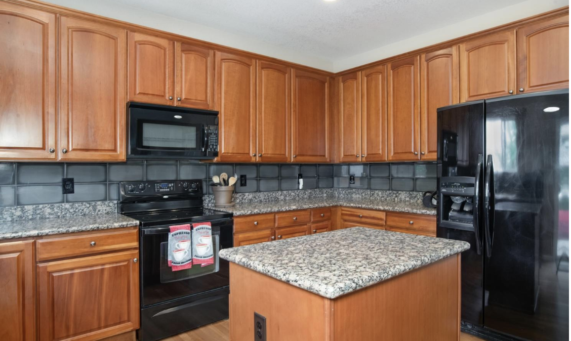 5905 Scenic Ave - Photo 3 of 26