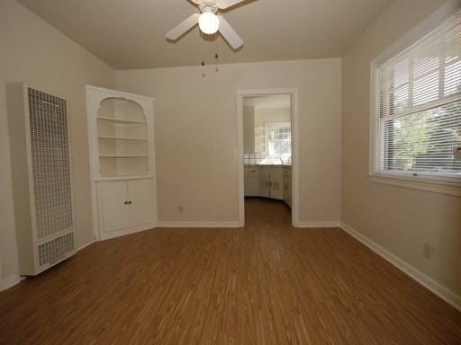 714 N Main St - Photo 3 of 9