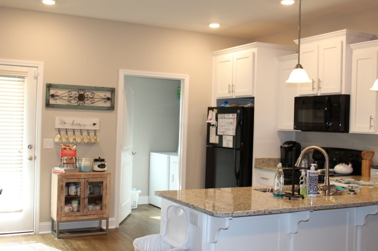 129 Highlands Crossing Blvd - Photo 2 of 14