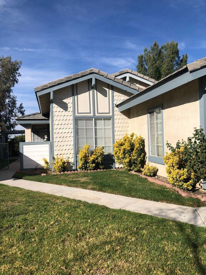 31154 Calle Aragon - Photo 2 of 17