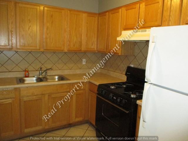 4711 North 15th Avenue #1 - Photo 3 of 10