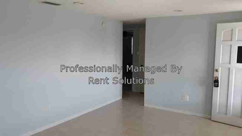 4837 Guardian Ave - Photo 3 of 9