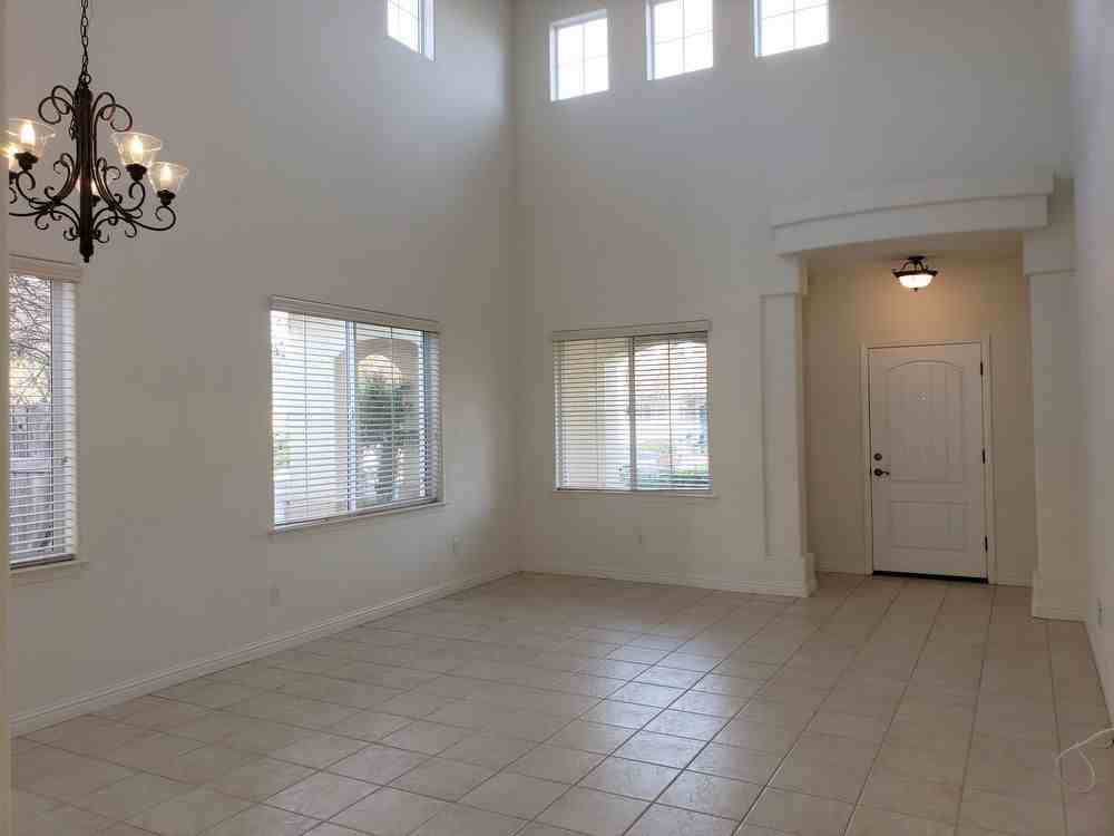 902 E Louisa Terrace - Photo 2 of 12