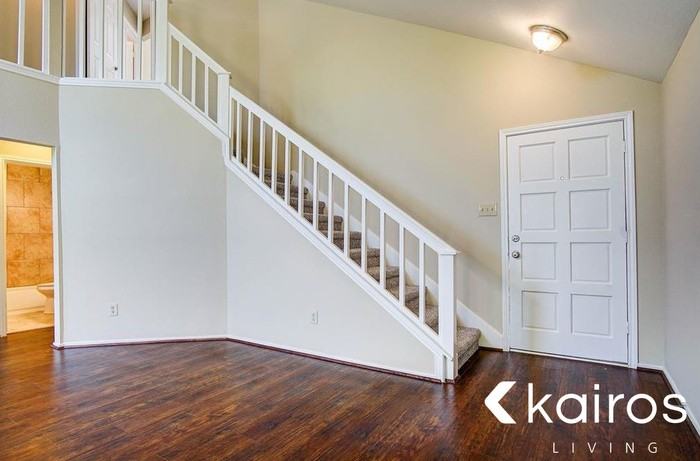 22111 Bridgebrook Drive - Photo 2 of 23
