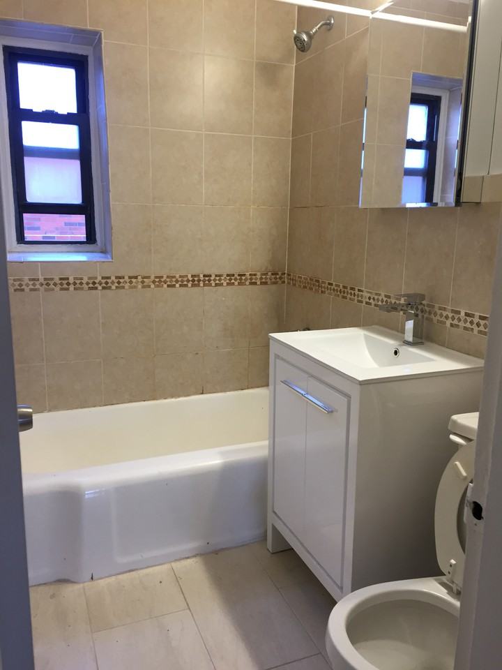 81-10 135th Street - Photo 2 of 6