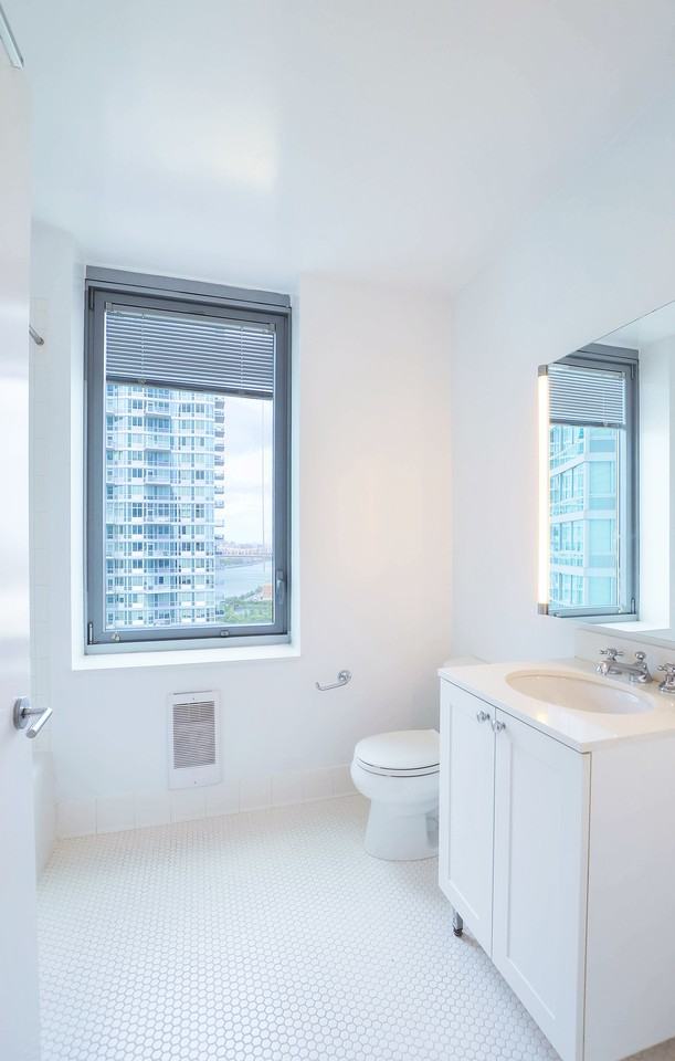 46th Ave & Center Blvd #720 - Photo 4 of 12