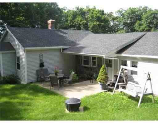 452 Hollis Rd - Photo 3 of 11