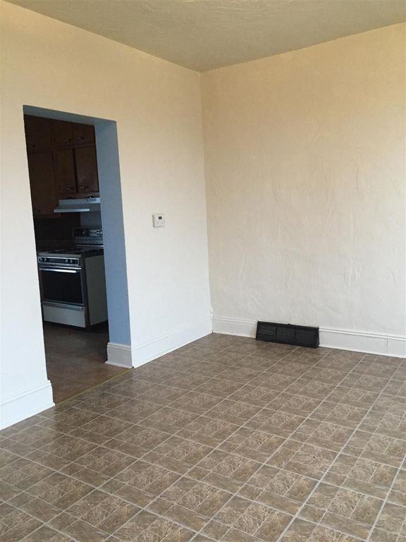 2504 Brooklyn Ave #1 - Photo 3 of 11