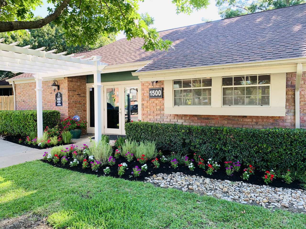 Belmont Place Apartments - Photo 3 of 50