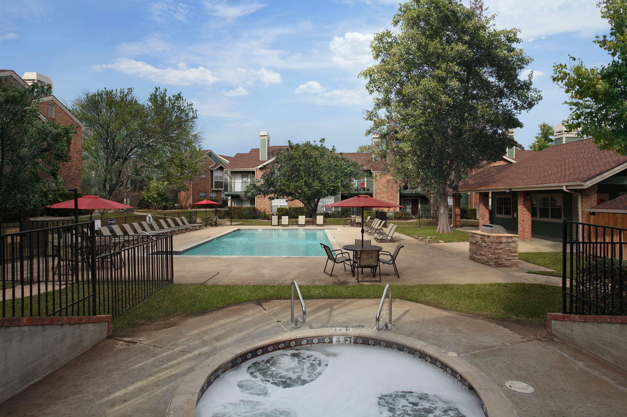 Belmont Place Apartments - Photo 4 of 50