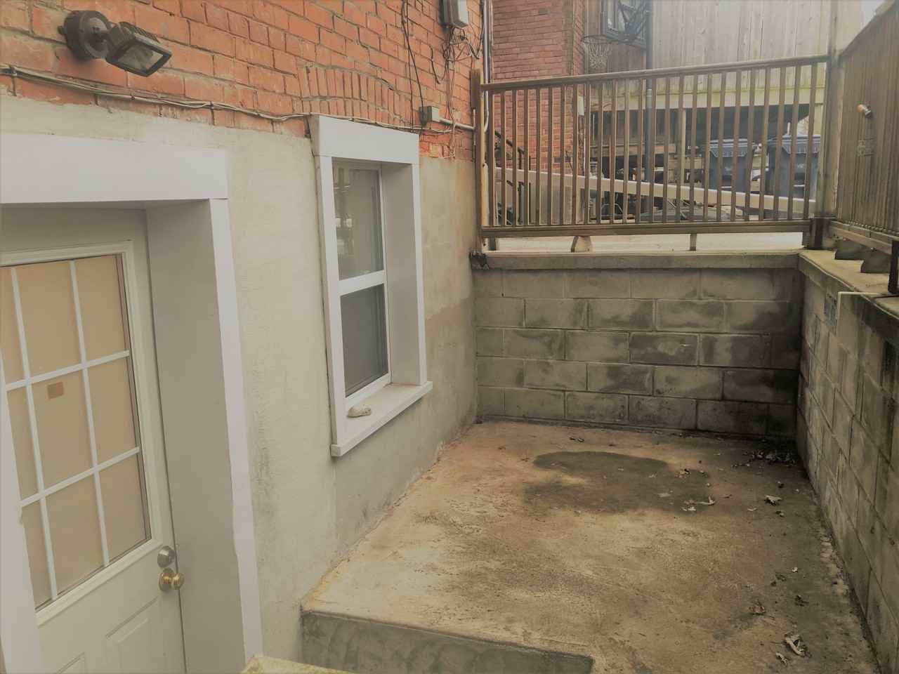 Dupont St & Huron St - Photo 5 of 8