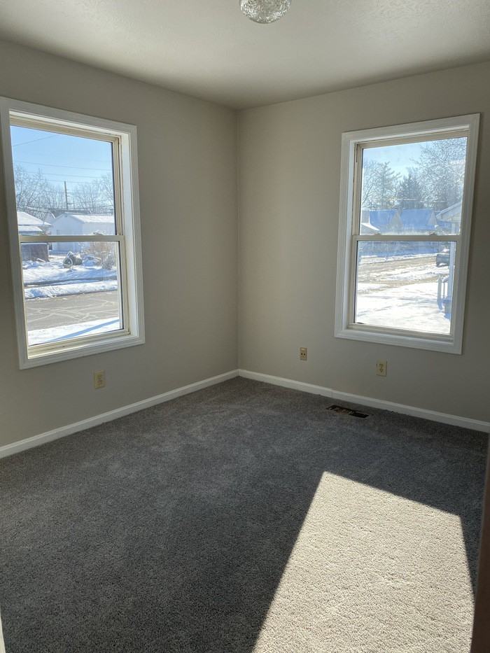 701 Center Street - Photo 3 of 8