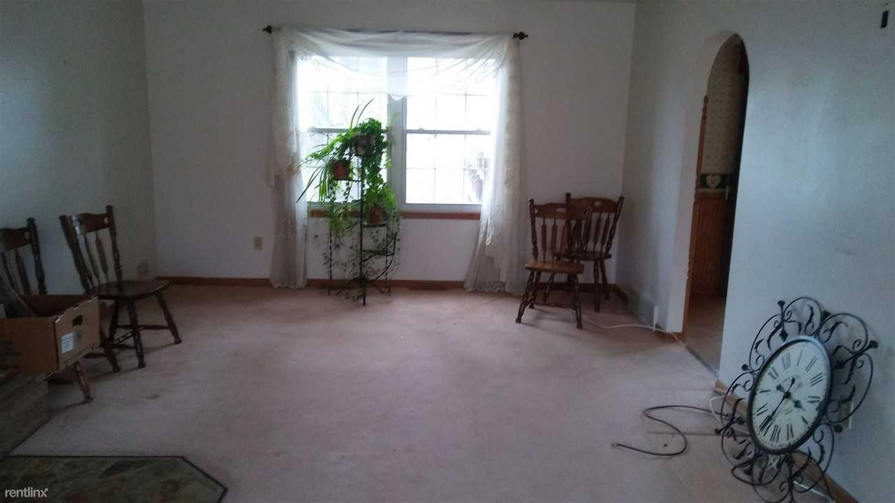 2285 N Berkshire Dr - Photo 2 of 2
