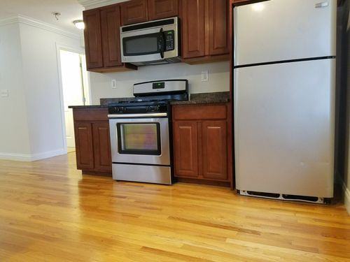 16 Notre Dame Street #2