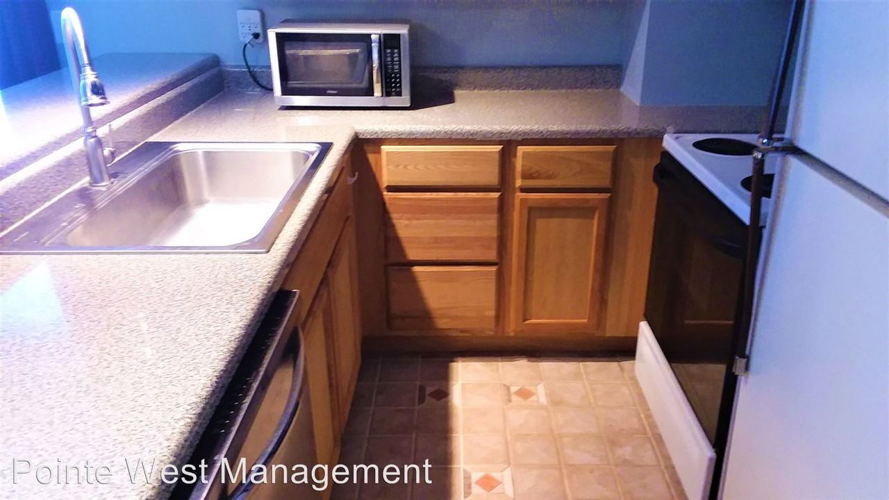 801 Claytor Square - Photo 3 of 8