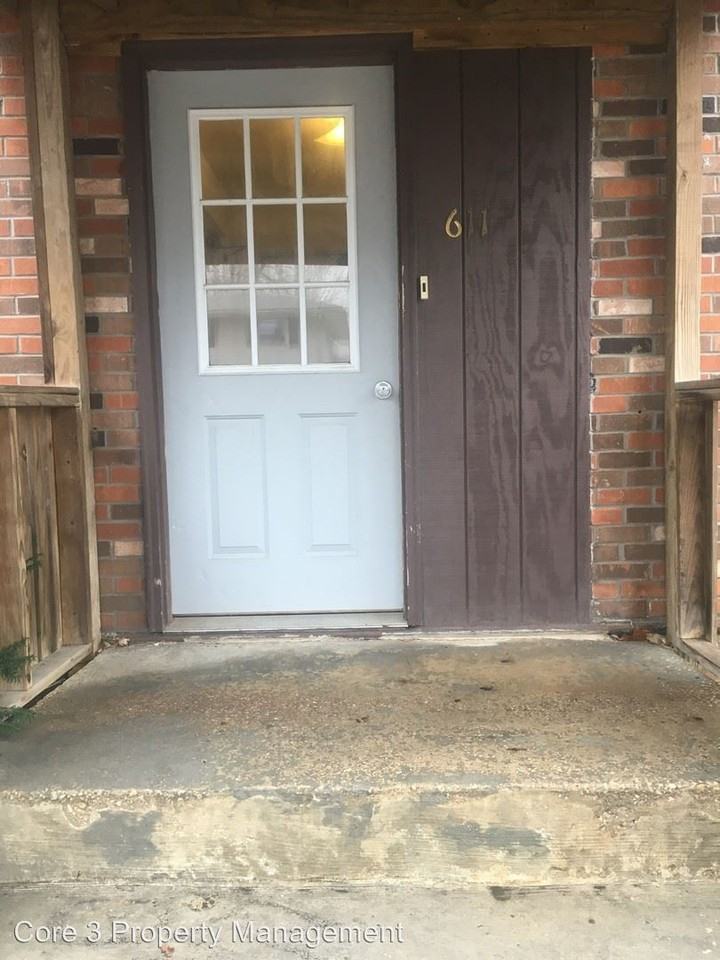 611 S. Clayton - Photo 2 of 5