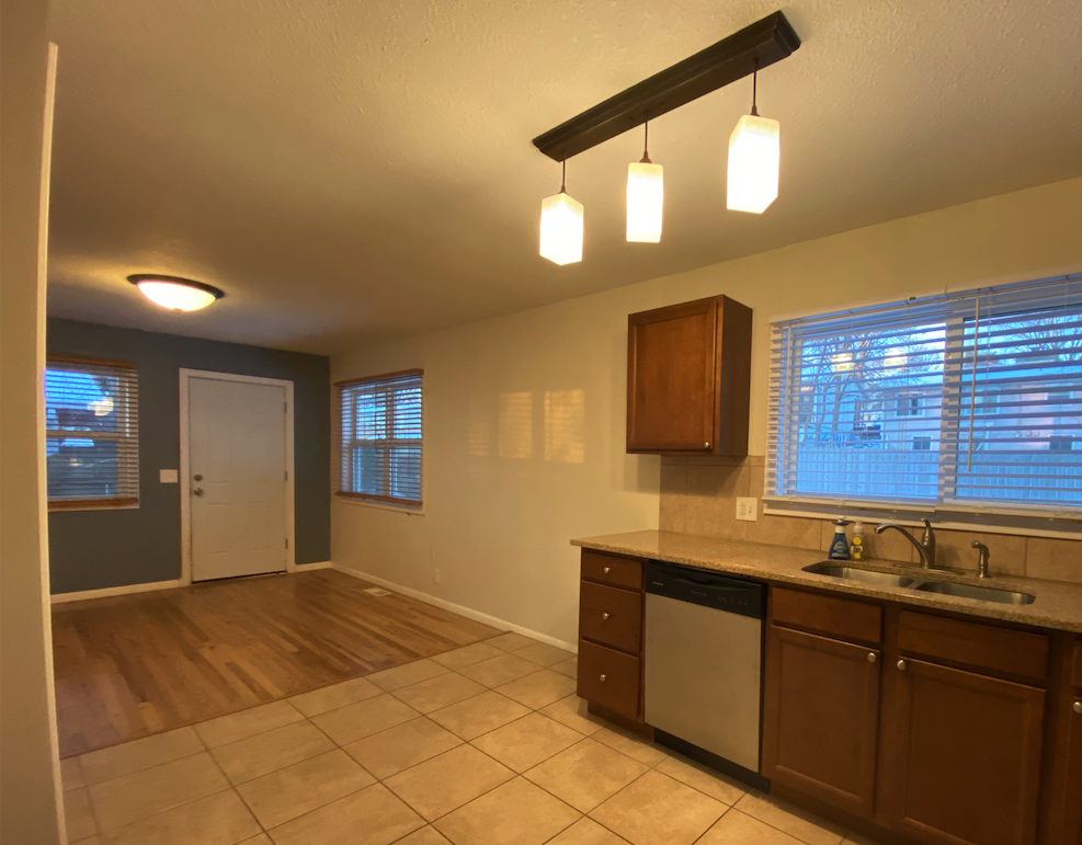 2515 Belle Crest Dr - Photo 2 of 16