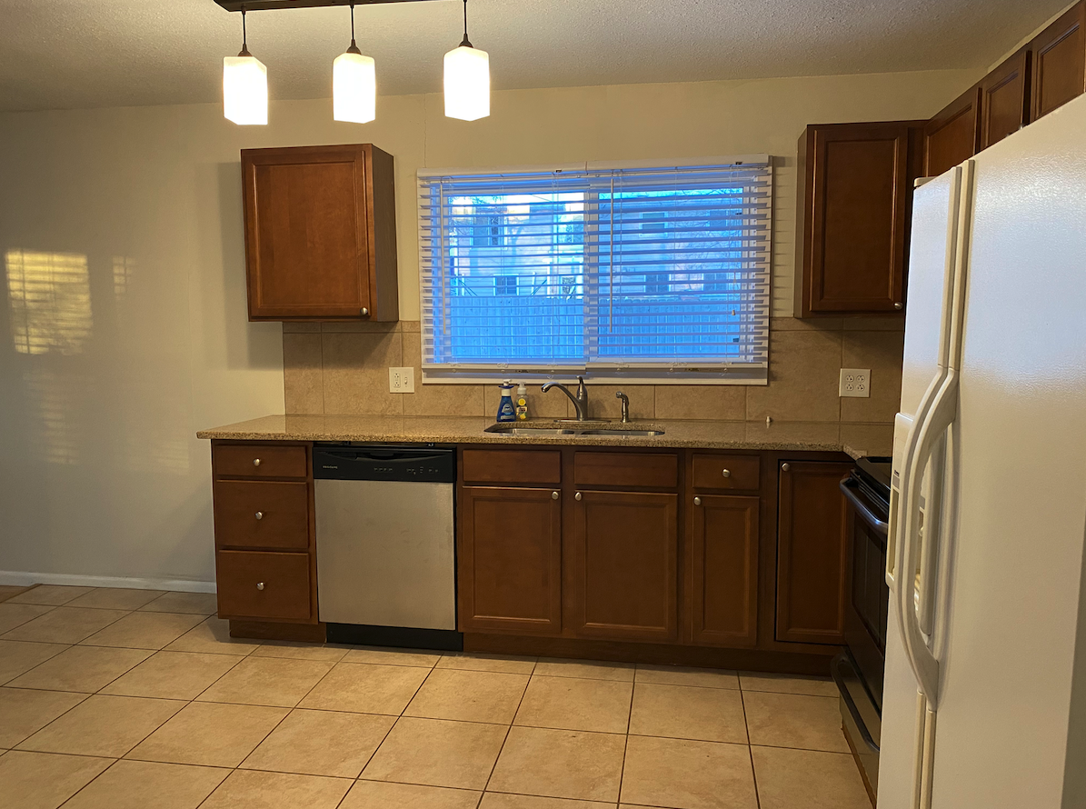 2515 Belle Crest Dr - Photo 3 of 16