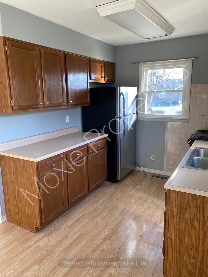 2309 N Jay St - Photo 3 of 10