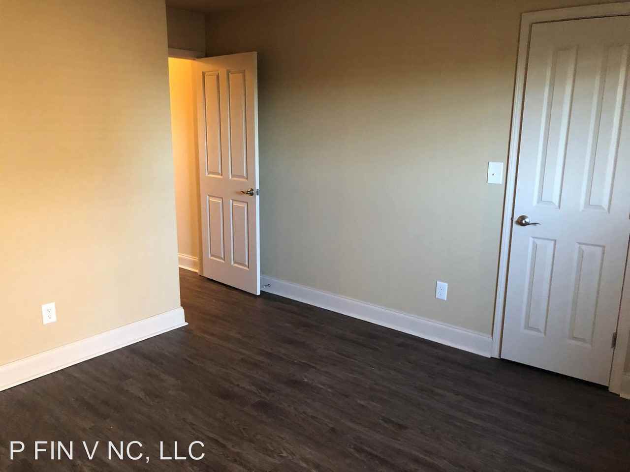 118 Pembroke Ct - Photo 2 of 12