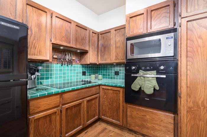 68 Beaver St - Photo 3 of 25