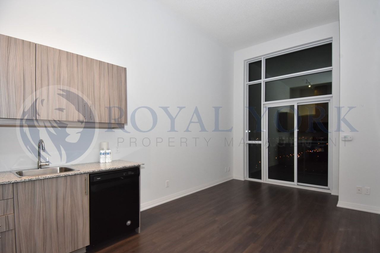 30 Tower A - Photo 3 of 12