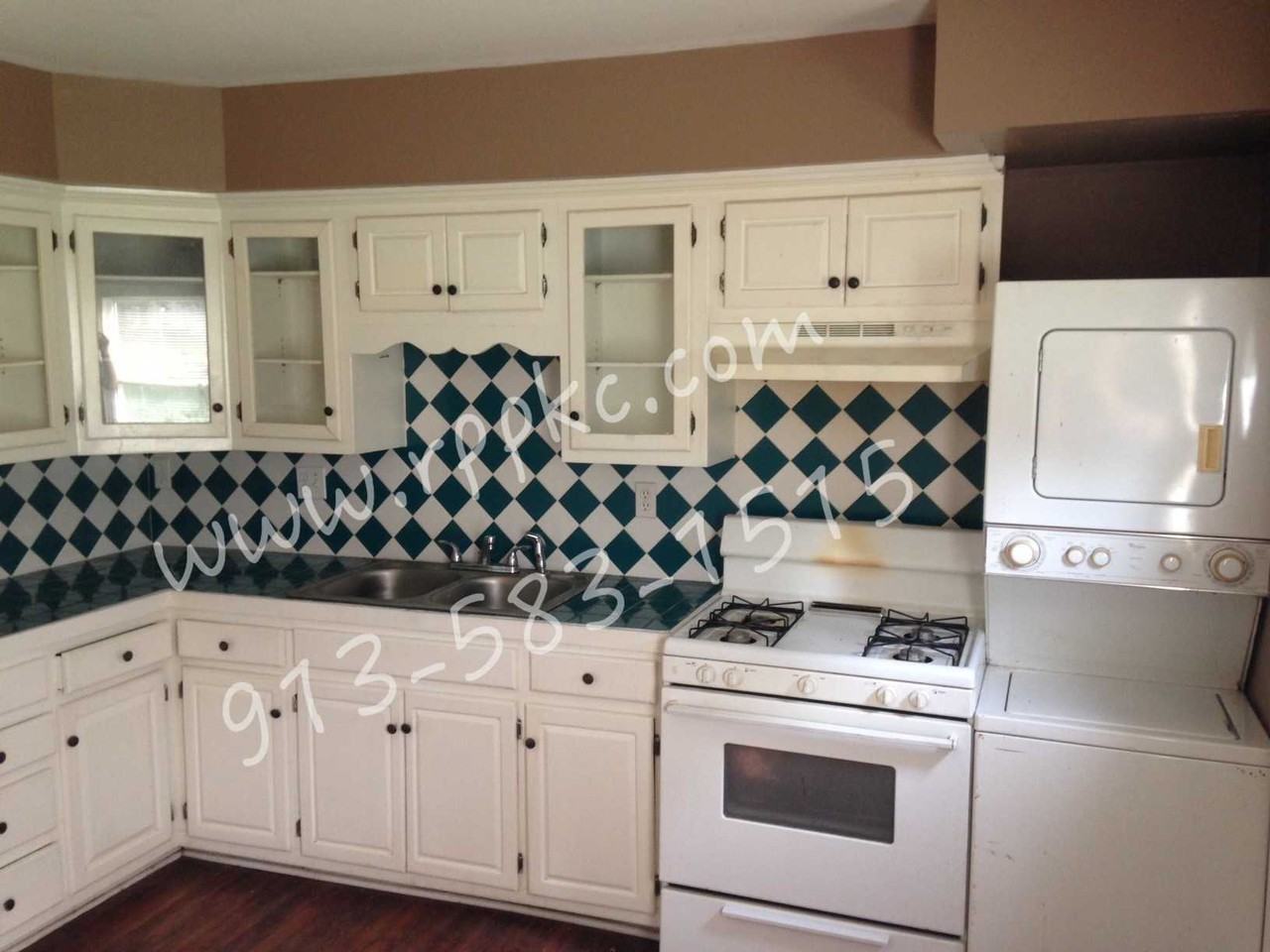 1206 N Redwood Dr - Photo 2 of 7