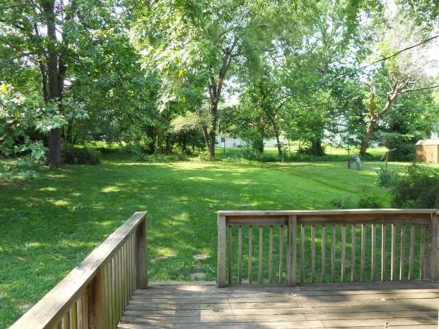 2300 Ne Pence Ave - Photo 3 of 11