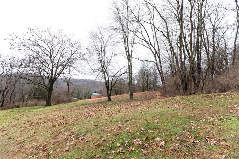 2501 Wexford Bayne Rd - Photo 2 of 25