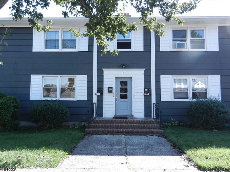 10 Marion Ave Unit 3 - Photo 2 of 12