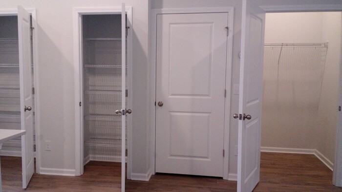 365 Spindlewood Way - Photo 3 of 6