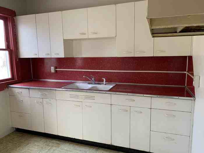 811 South 18th Street - Photo 2 of 7