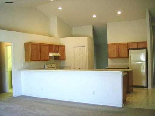 1032 Bluegrass Dr - Photo 2 of 9