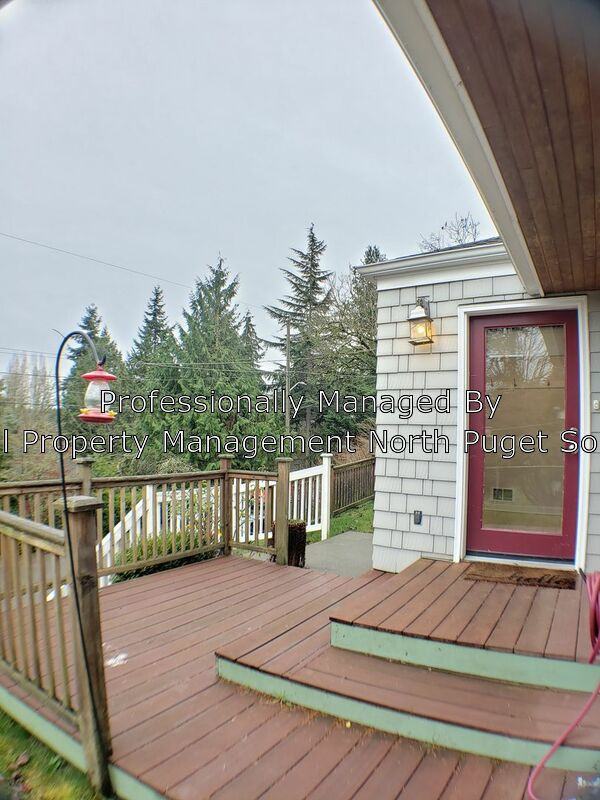 9209 17th Ave Ne - Photo 3 of 21