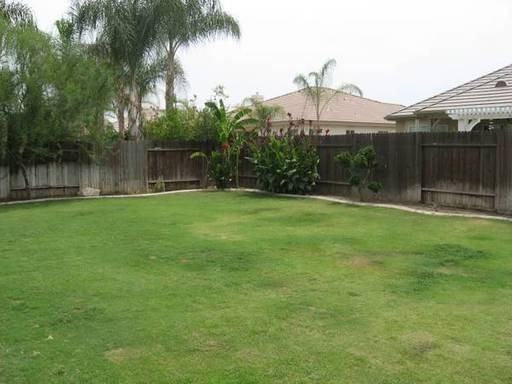 9817 Fitzgerald Dr - Photo 2 of 4